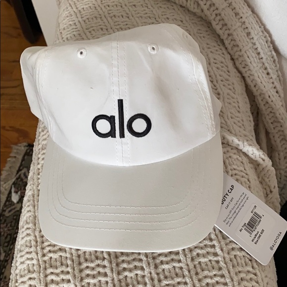 white alo hat